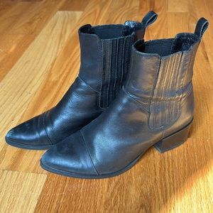 VAGABOND women’s 8.5 US 39 EU heeled black booties